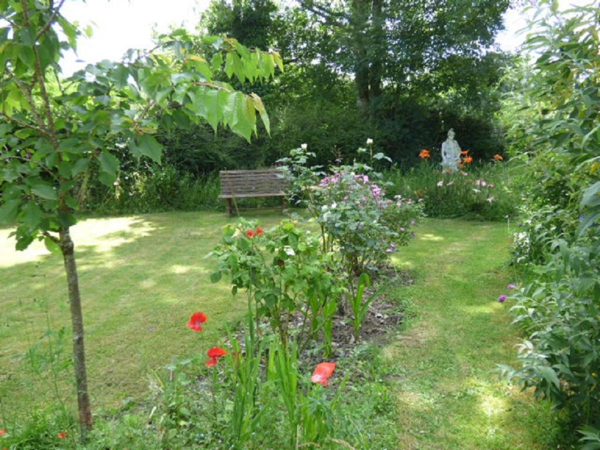 L'Ancien Presbytere Lescouet-Gouarec Esterno foto